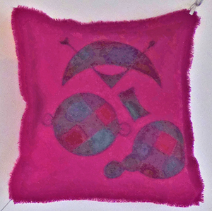 Inveravon cushion-pink